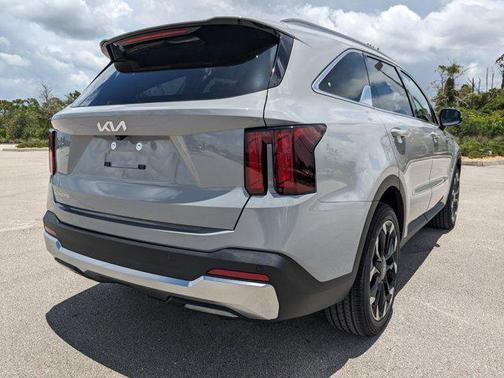 2025 Kia Sorento EX