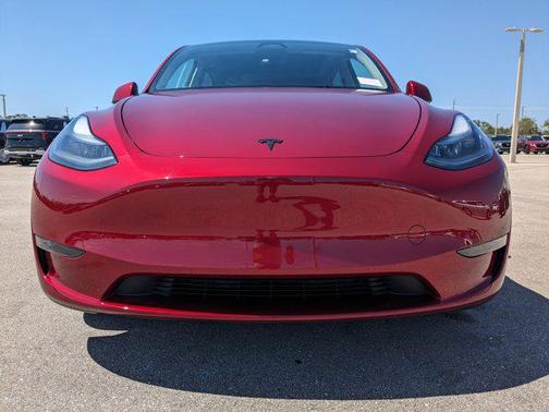 2024 Tesla Model Y Long Range Dual Motor All-Wheel Drive