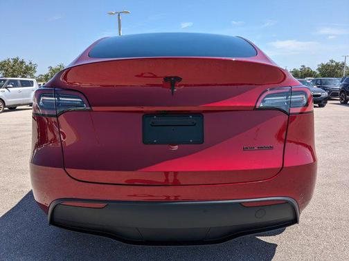 2024 Tesla Model Y Long Range Dual Motor All-Wheel Drive