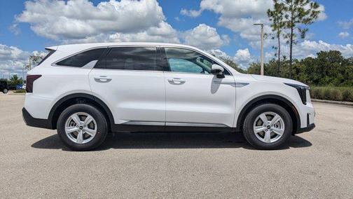 2026 Kia Sorento LX