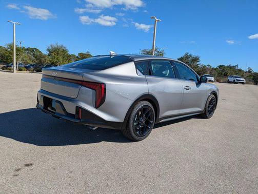 2025 Kia K4 GT-Line Turbo