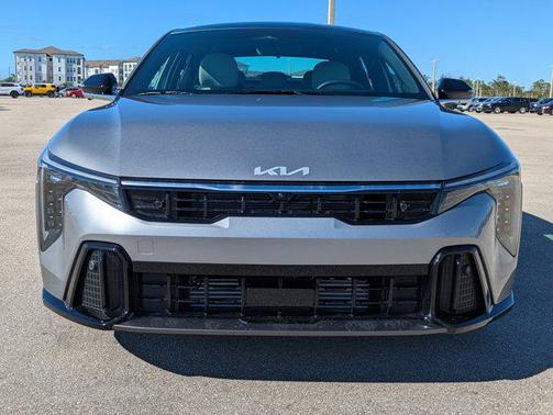 2025 Kia K4 GT-Line Turbo