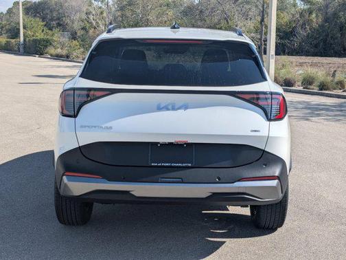 2026 Kia Sportage Hybrid EX