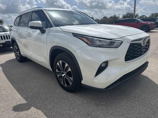 Blizzard Pearl 2020 Toyota Highlander XLE