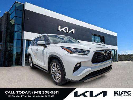 2022 Toyota Highlander Platinum