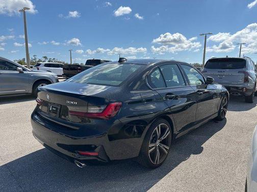 2022 BMW 330 330i