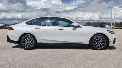 2024 BMW i5 eDrive40
