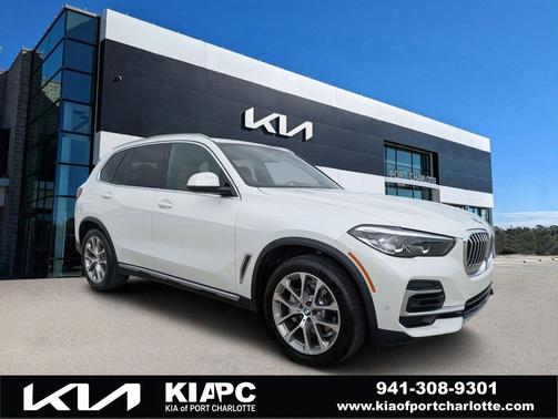 Mineral White Metallic 2023 BMW X5 xDrive40i