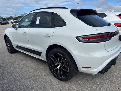 2023 Porsche Macan T