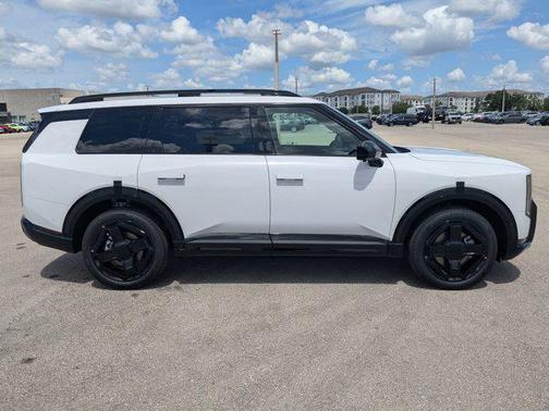 Glacial White Pearl 2027 Kia Telluride Hybrid X-Line SX