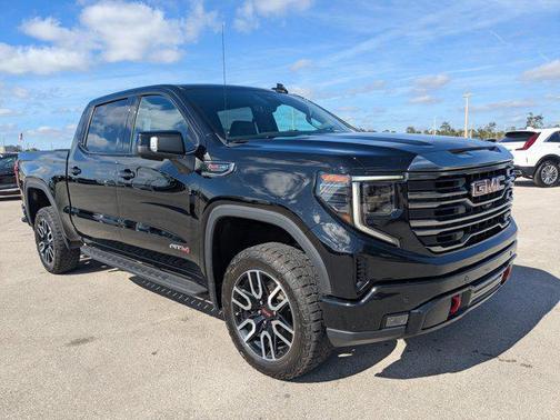 2024 GMC Sierra 1500 AT4