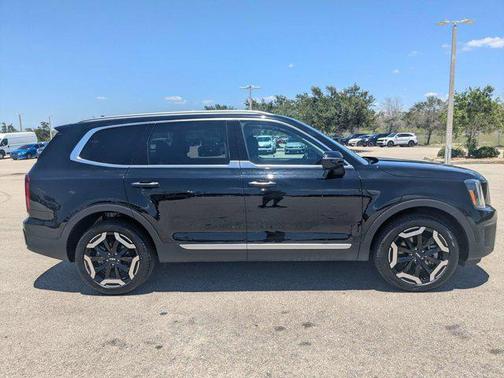 Ebony Black 2025 Kia Telluride S