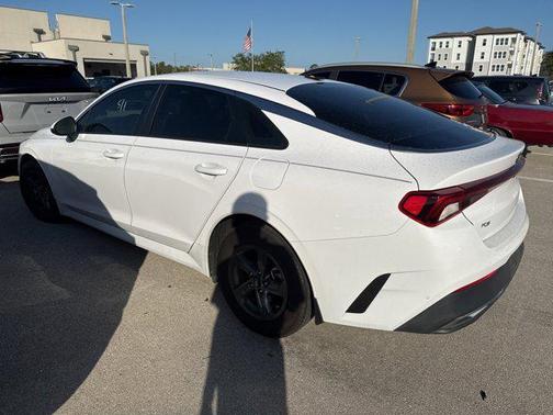2021 Kia K5 LX