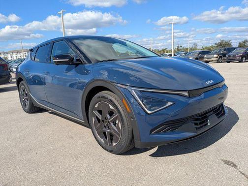 2025 Kia EV6 Light Long Range