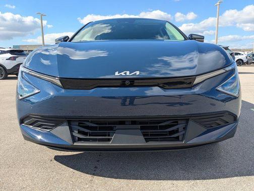 2025 Kia EV6 Light Long Range