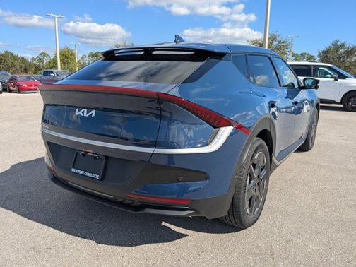 2025 Kia EV6 Light Long Range