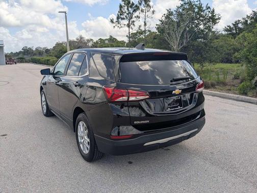 Mosaic Black Metallic 2024 Chevrolet Equinox 1LT
