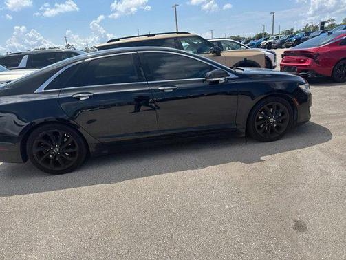 Infinite Black Metallic 2020 Lincoln MKZ Reserve