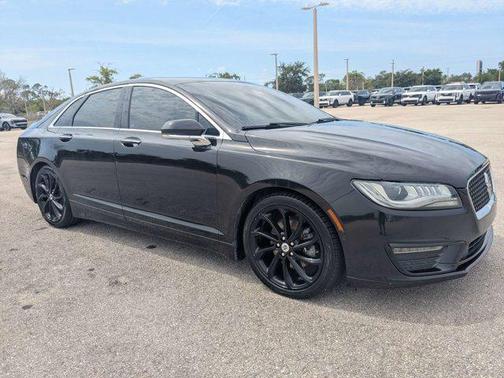Infinite Black Metallic 2020 Lincoln MKZ Reserve