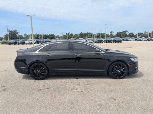Infinite Black Metallic 2020 Lincoln MKZ Reserve