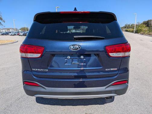 2017 Kia Sorento EX