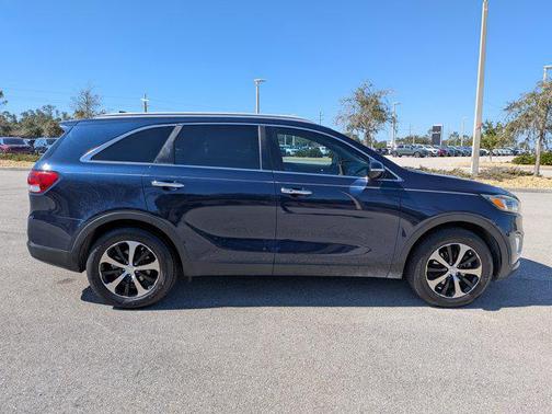 2017 Kia Sorento EX