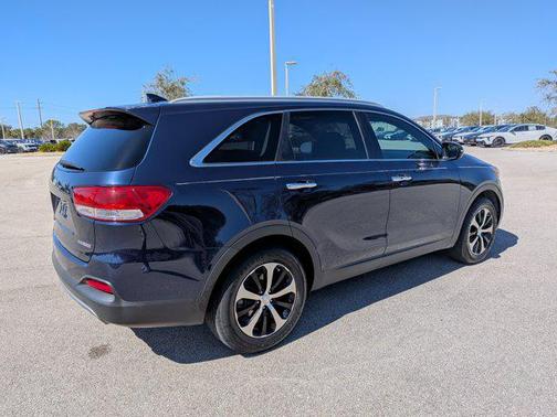 2017 Kia Sorento EX