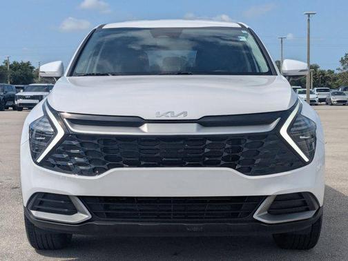 Glacial White Pearl 2025 Kia Sportage EX