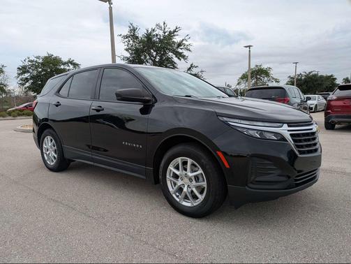 Mosaic Black Metallic 2022 Chevrolet Equinox LS