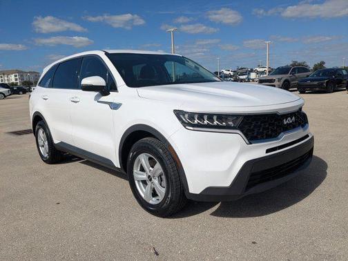 2023 Kia Sorento LX