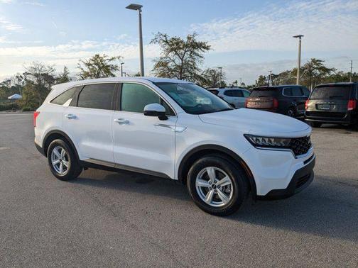 2023 Kia Sorento LX