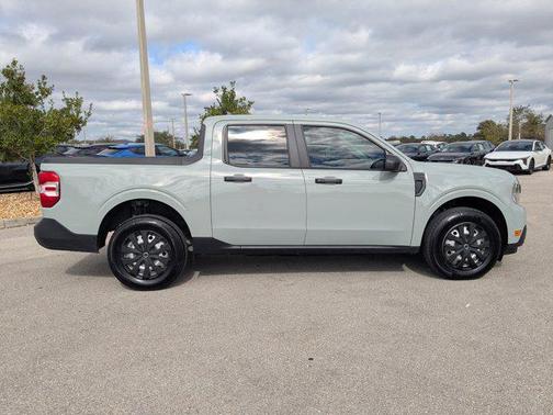 2024 Ford Maverick XL