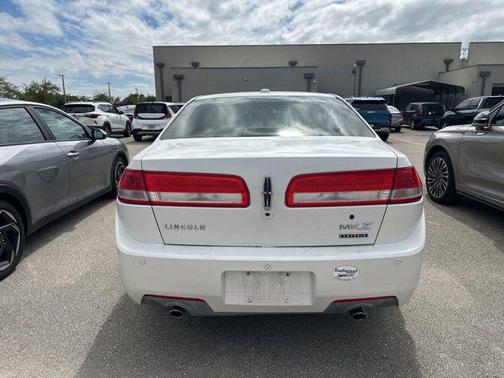 2011 Lincoln MKZ Hybrid Base