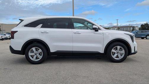 2026 Kia Sorento LX