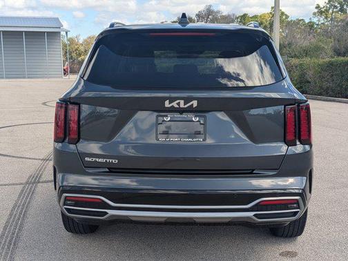 2023 Kia Sorento S
