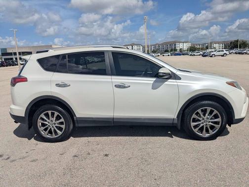 Blizzard Pearl 2016 Toyota RAV4 Limited