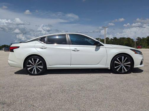 2020 Nissan Altima SR FWD