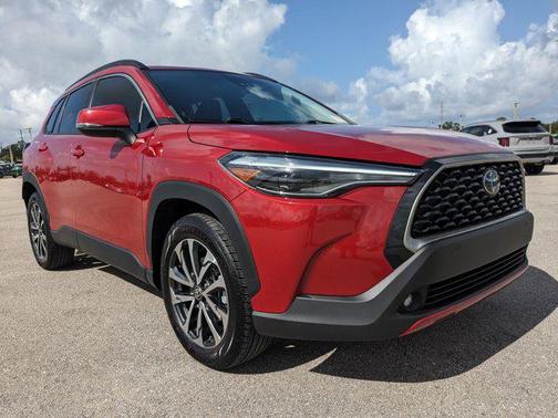 2022 Toyota Corolla Cross XLE