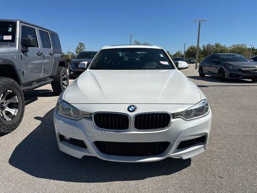 Alpine White 2018 BMW 330 330i