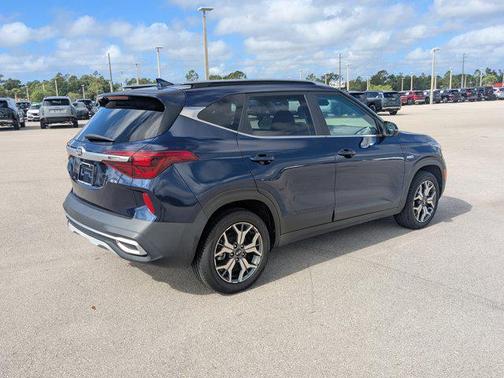 Dark Ocean Blue 2021 Kia Seltos EX