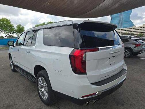 Summit White 2025 GMC Yukon XL Denali