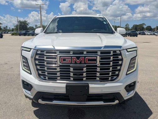 Summit White 2025 GMC Yukon XL Denali