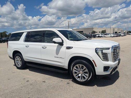 Summit White 2025 GMC Yukon XL Denali