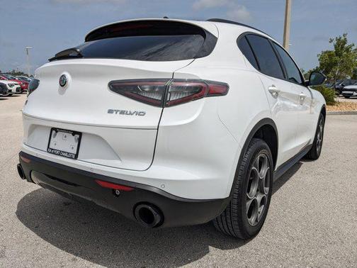 2024 Alfa Romeo Stelvio Sprint AWD