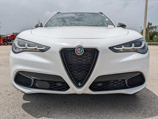 2024 Alfa Romeo Stelvio Sprint AWD