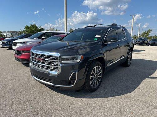2022 GMC Acadia Denali