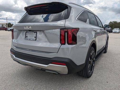 2025 Kia Sorento EX