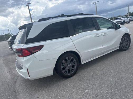 Platinum White Pearl 2025 Honda Odyssey Touring