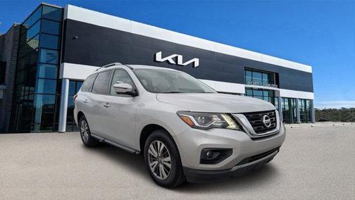 2019 Nissan Pathfinder SL