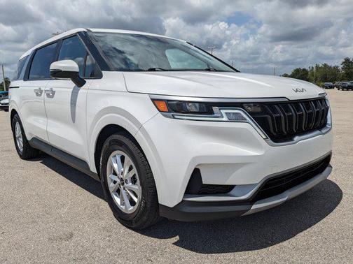 2022 Kia Carnival LXS